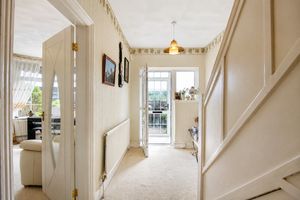 Entrance Hallway- click for photo gallery
